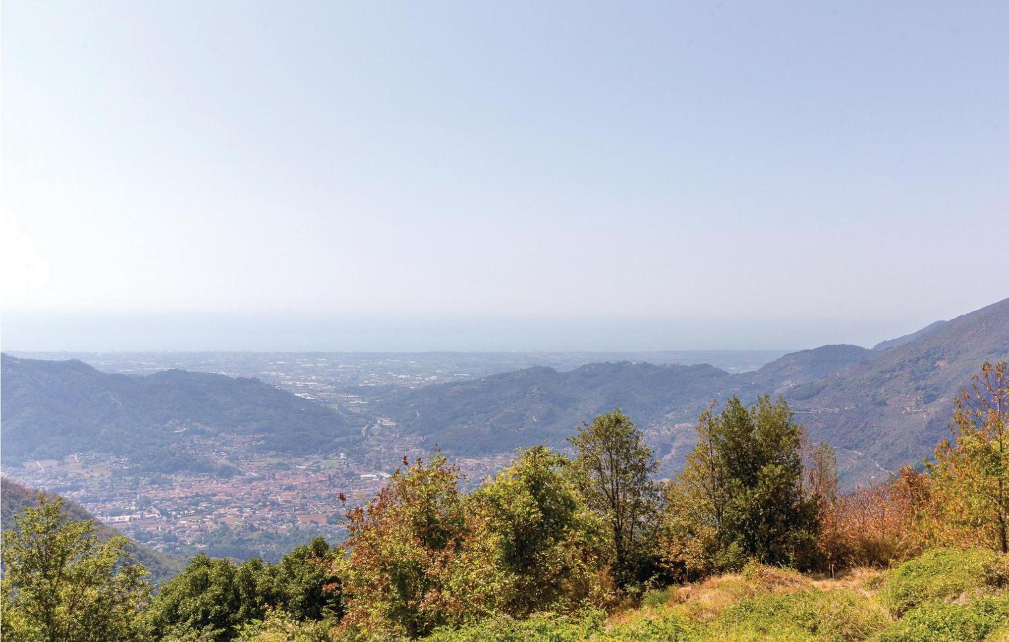 Beautiful Home In Pieve A Elici -Lu- With Kitchen 马萨罗萨 外观 照片